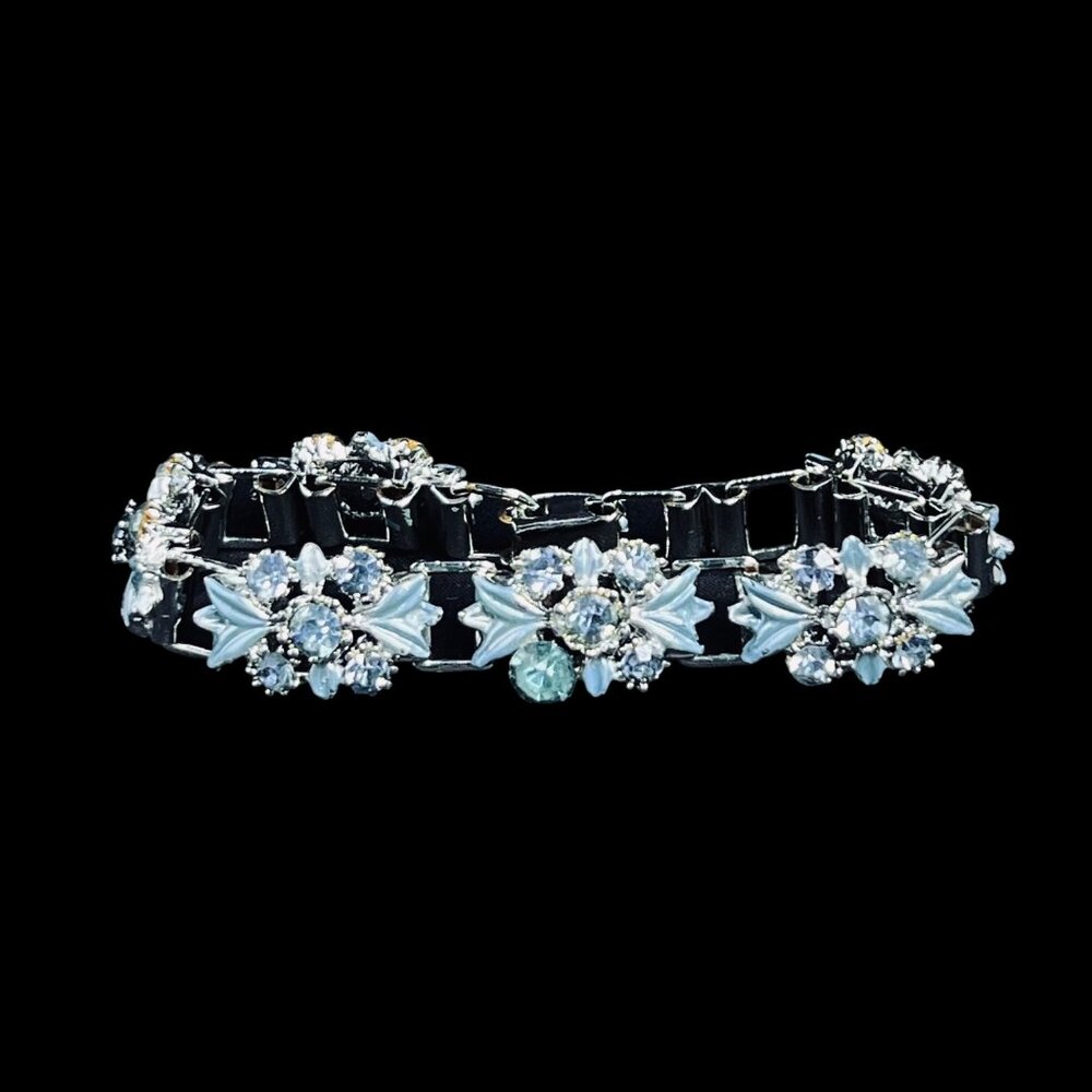 Vintage Silver Tone, Blue Rhinestone And Blue Enamel Link Bracelet (5364)